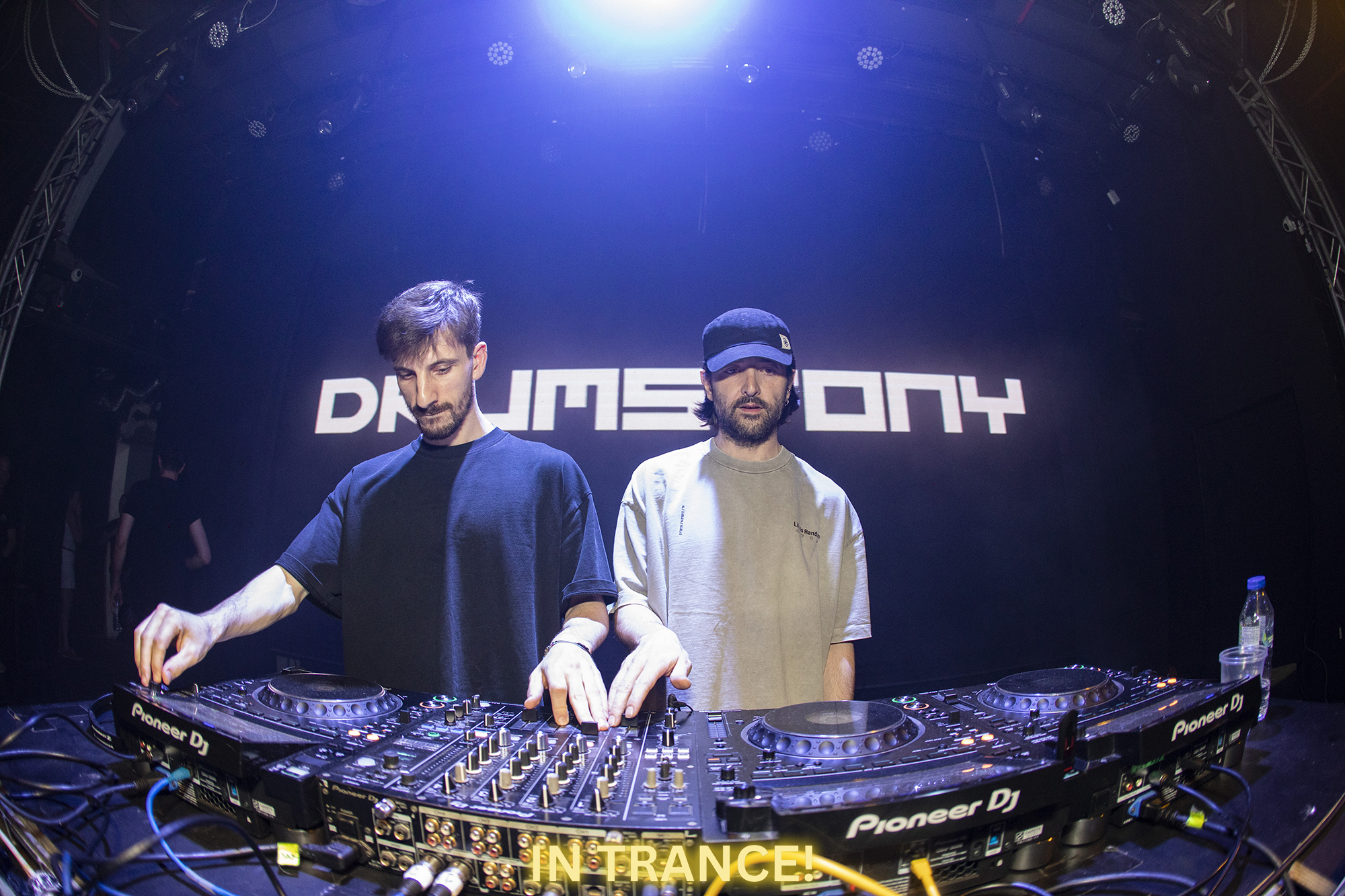 Drumstone · In Trance